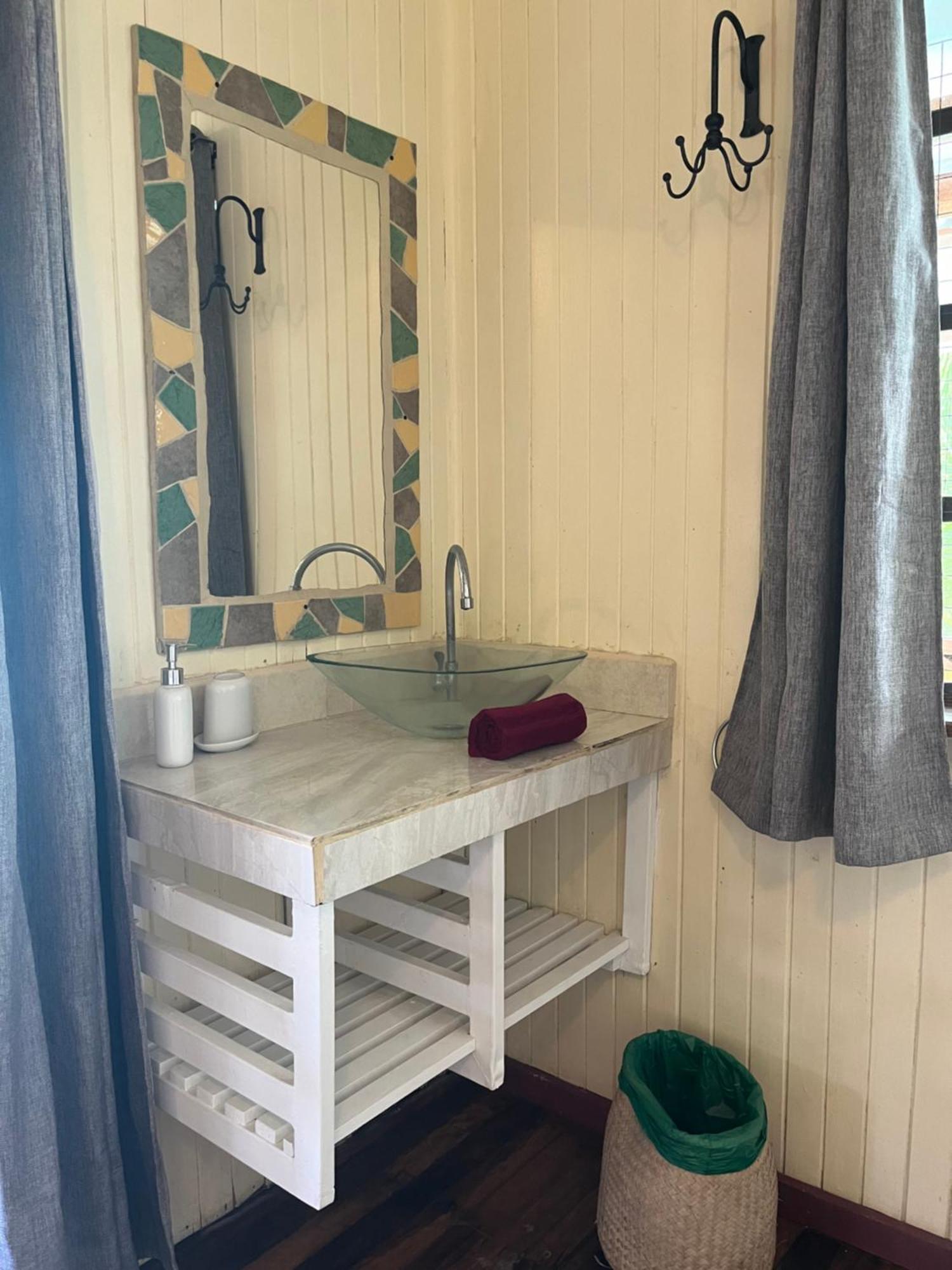 Hotel Pura Vida Puerto Viejo de Talamanca Ngoại thất bức ảnh