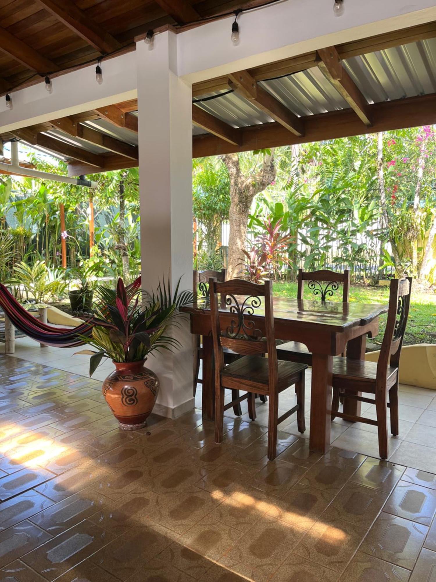 Hotel Pura Vida Puerto Viejo de Talamanca Ngoại thất bức ảnh